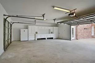 8 Epernay Pl, Jersey Village, TX 77040 - Photo 42