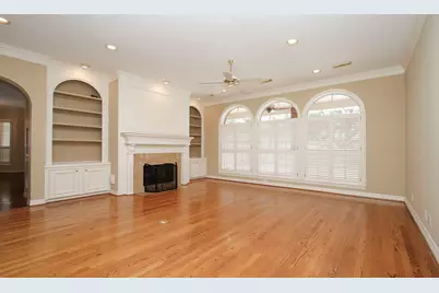 8 Epernay Place, Jersey Village, TX 77040 - Photo 8