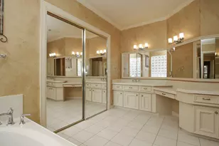 8 Epernay Pl, Jersey Village, TX 77040 - Photo 22