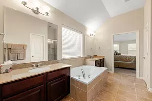 6200 Glenn Hills Ln, League City, TX 77573 - Photo 12