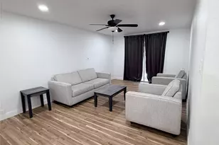2601 Bellefontaine St, Houston, TX 77025 - Photo 2