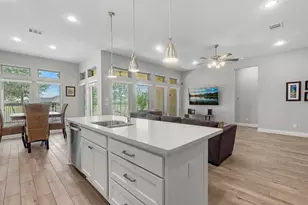 10135 Napier Dr, Manvel, TX 77583 - Photo 8