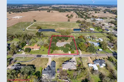 417 W Morgan Street, Franklin, TX 77856 - Photo 2
