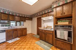 2121 Yorktown Ct S, League City, TX 77573 - Photo 8