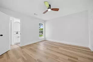 13834 Sheri Hollow Ln, Houston, TX 77082 - Photo 36