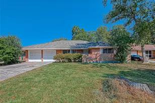 2946 Dragonwick Dr, Houston, TX 77045 - Photo 1