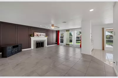 4422 Warwick Drive, Sugar Land, TX 77479 - Photo 6