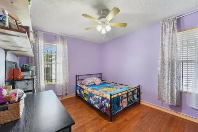 1227 Common Park Drive, Houston, TX 77009 - Photo 16