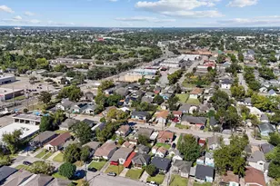 1227 Common Park Dr, Houston, TX 77009 - Photo 30