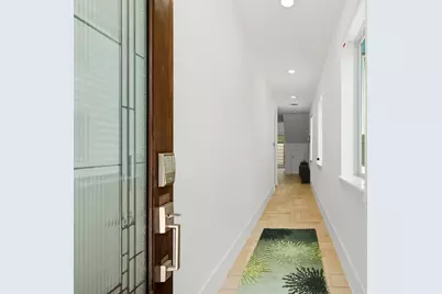 215 Avondale Street, Houston, TX 77006 - Photo 2