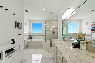 215 Avondale St, Houston, TX 77006 - Photo 26