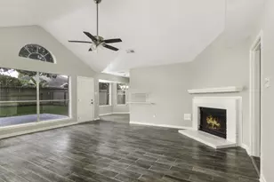 9710 Arrowgrass Dr, Houston, TX 77064 - Photo 8