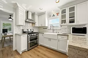 10718 Chevy Chase Dr, Houston, TX 77042 - Photo 18