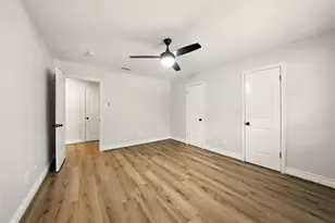 10718 Chevy Chase Dr, Houston, TX 77042 - Photo 32