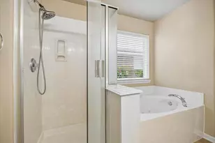 11927 Golden Lodge Ln, Houston, TX 77066 - Photo 12