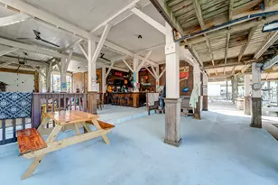 1822 Port O' Call St, Tiki Island, TX 77554 - Photo 4
