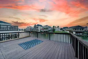 1822 Port O' Call St, Tiki Island, TX 77554 - Photo 2
