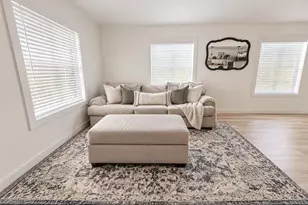 358 N Herbert St, Bloomington, TX 77951 - Photo 4