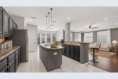 3910 Leanett Way Court, Pearland, TX 77584 - Photo 4