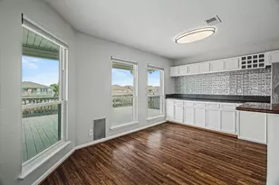 1190 Sailfish St, Bayou Vista, TX 77563 - Photo 12