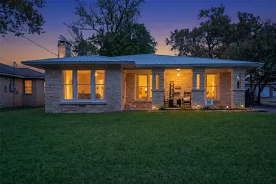 234 E Obryant Street, Bellville, TX 77418 - Photo 2
