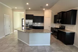 4933 Spring Terrace Ln, Rosharon, TX 77583 - Photo 4