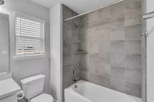 5327 CJ Walker Ln, Houston, TX 77048 - Photo 26