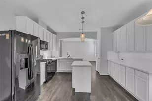 5327 CJ Walker Ln, Houston, TX 77048 - Photo 12