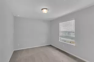 5327 CJ Walker Ln, Houston, TX 77048 - Photo 28