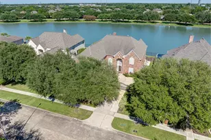 1907 Waterside Dr, Missouri City, TX 77459 - Photo 2