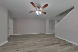 10111 Victoria Falls Ln, Houston, TX 77075 - Photo 2