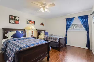 18 Antilles Ln, Nassau Bay, TX 77058 - Photo 22