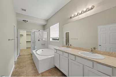 79 Chipwyck Way, The Woodlands, TX 77382 - Photo 10