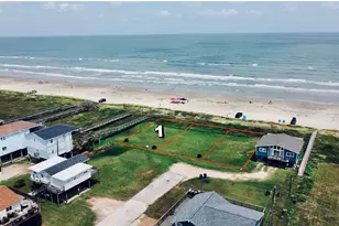 101 Nesmith Pl, Surfside Beach, TX 77541 - Photo 1