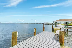 7306 Offats Point Cir, Galveston, TX 77551 - Photo 20