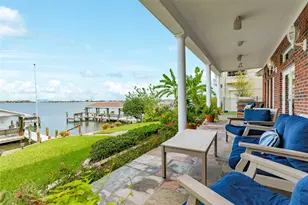 7306 Offats Point Cir, Galveston, TX 77551 - Photo 14