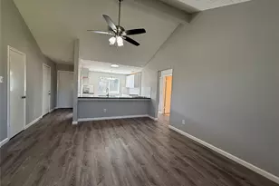 14010 Towneway Dr, Sugar Land, TX 77498 - Photo 12