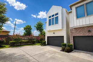1103 Olivier Ln, Houston, TX 77055 - Photo 2