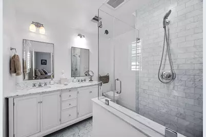 1741 Banks Street, Houston, TX 77098 - Photo 32