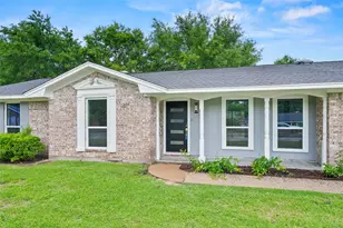6646 Bayou View Dr, Houston, TX 77091 - Photo 2