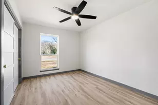 6646 Bayou View Dr, Houston, TX 77091 - Photo 16