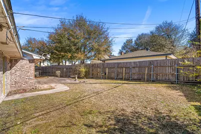 6646 Bayou View Drive, Houston, TX 77091 - Photo 26