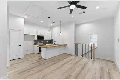 7809 Dyer St, Houston, TX 77088 - Photo 20