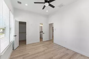 7809 Dyer St, Houston, TX 77088 - Photo 24