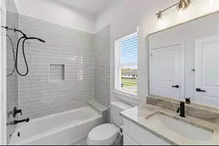 7809 Dyer St, Houston, TX 77088 - Photo 8
