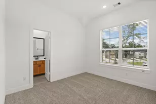 536 Red Cascade Trl, Willis, TX 77318 - Photo 16