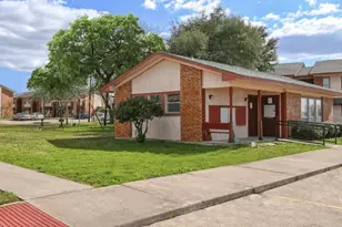 1100 W Austin St, Sanger, TX 76266 - Photo 2