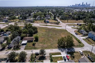 3313 Cavalcade Street, Houston, TX 77026 - Photo 6