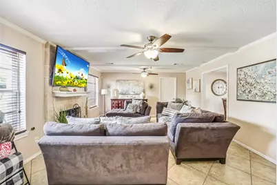 4910 Charade Drive, Houston, TX 77066 - Photo 6