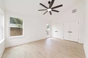 9374 Briar Forest Dr, Houston, TX 77063 - Photo 20